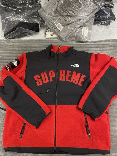 Supreme north face arc logo - supreme,