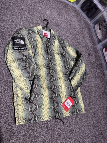 Supreme north face snakeskin - supreme,